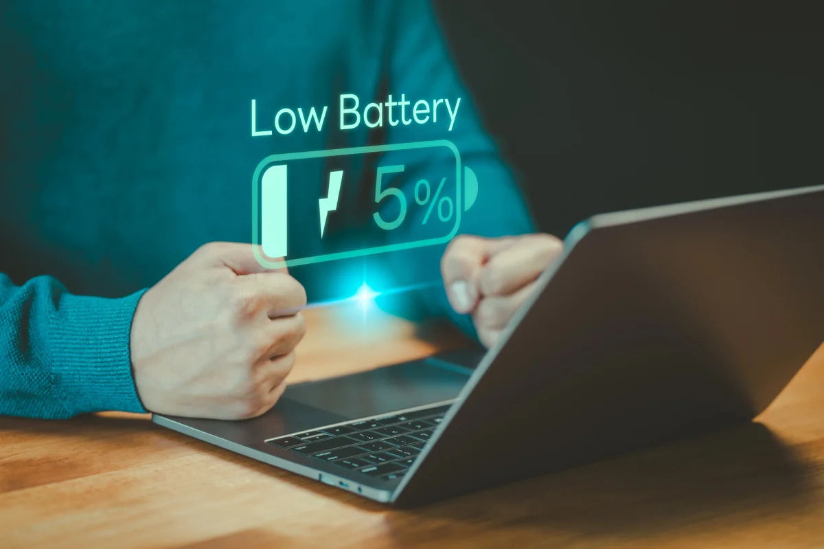 Jak dlouho vydrží notebook? Průvodce životností laptopů v roce 2026